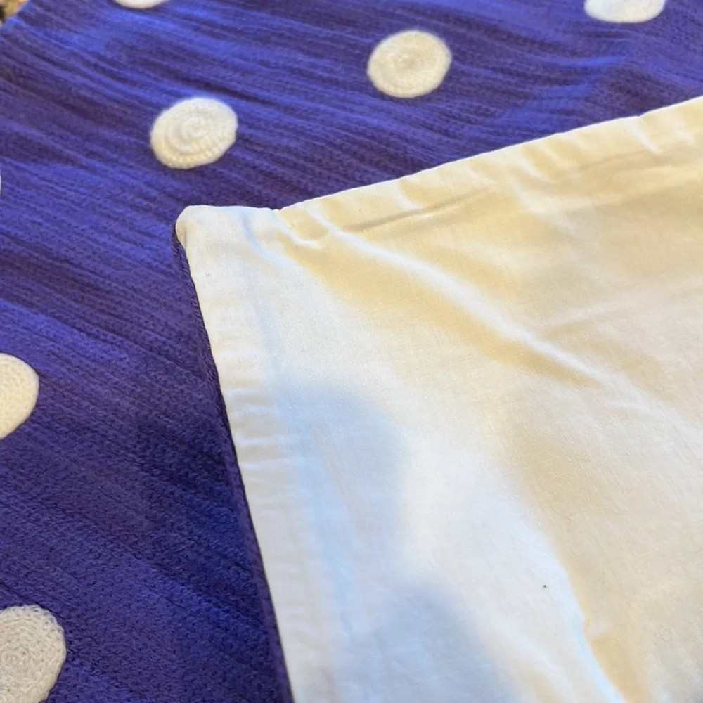 Pillow cover polka dot textured yarn purple and white New no tags 16x16”